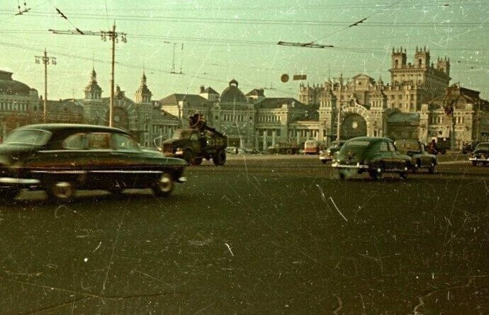 Москва 1950-ых на цветных фотографиях