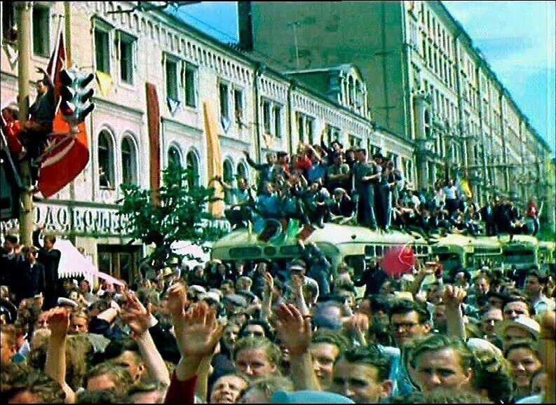 Москва 1950-ых на цветных фотографиях