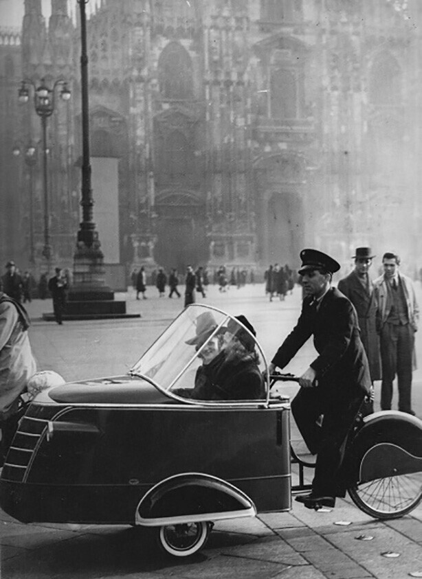 В 1930 году в Милане можно было воспользоваться услугами необычного такси
