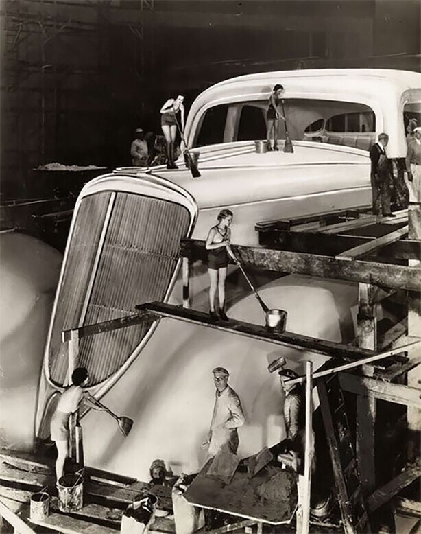 Процесс изготовления гипсовой копии президентского Studebaker для выставки Chicago &xpo 1933-1934.