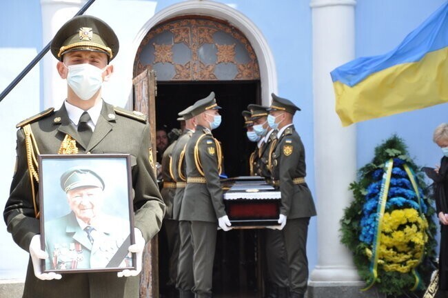 Украина-нацистское государство или реабилитация фашизма в украине?
