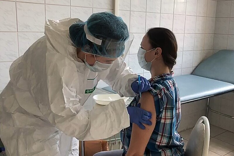 В Госдуме признали провал вакцинации от коронавируса