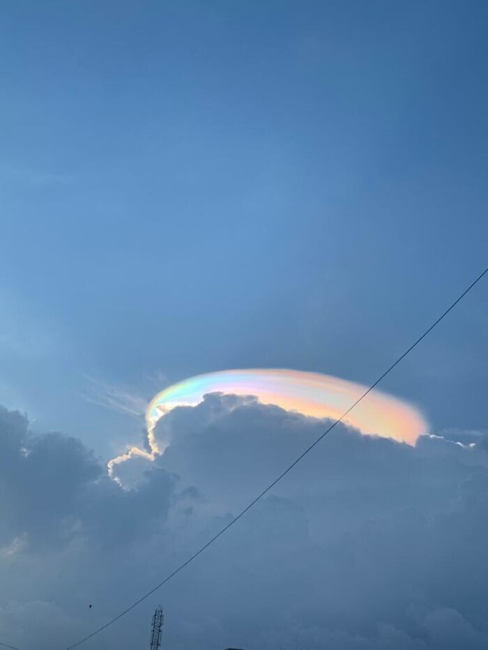 Радужное облако над Индией