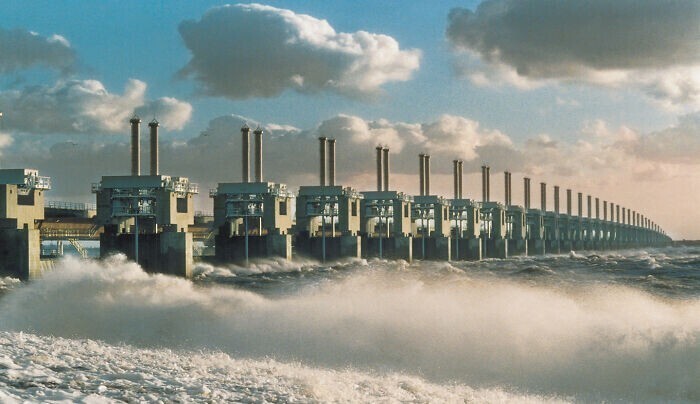 15. Дельта (Delta Works), Нидерланды. Самый большой штормовой барьер в мире. Считается одним из семи чудес современного мира