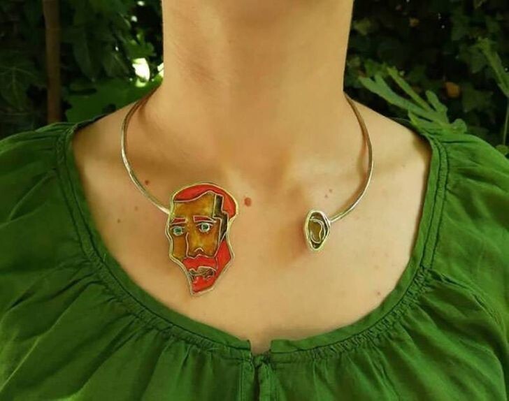 Ожерелье для ценителей Ван Гога и необычных украшений