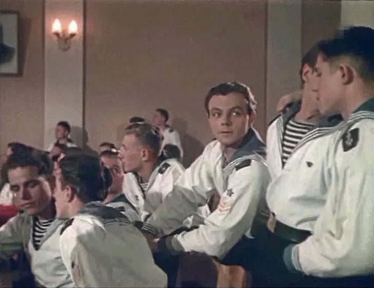 Кирилл Лавров, 1955, «Звезды на крыльях» - курсант военно-морского училища лётчиков
