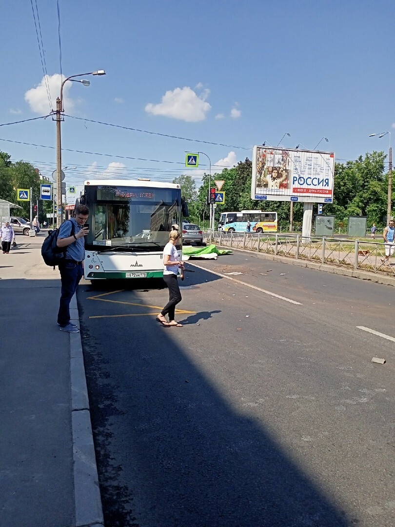 «Газель» потеряла кузов после столкновения с автобусом
