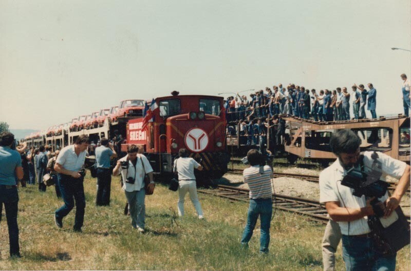 Автомобили Yugo отправляются из Югославии в США, 1985 год.