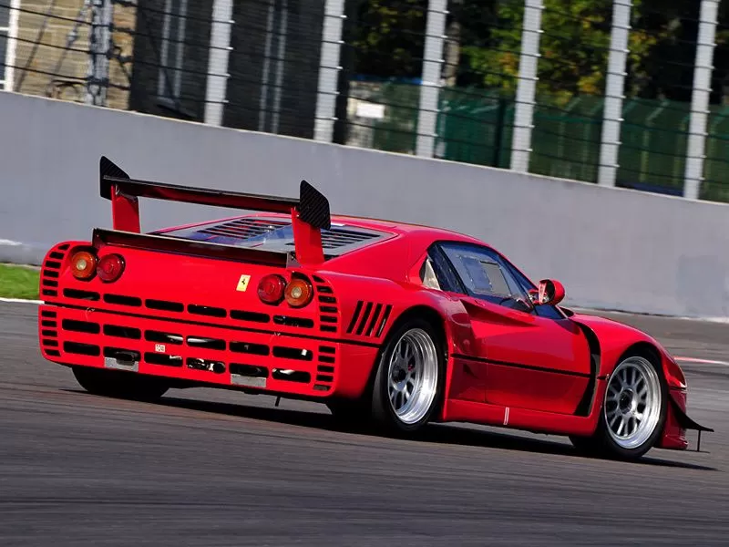 Раллийный Ferrari 288 GTO Evoluzione, ставший прототипом для Ferrari F40