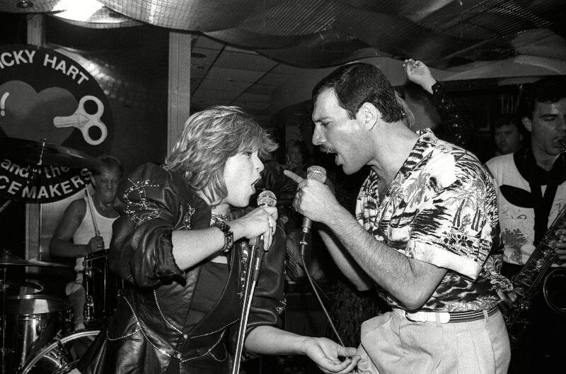 Редкие снимки с афтерпати концерта Queen 1986 года