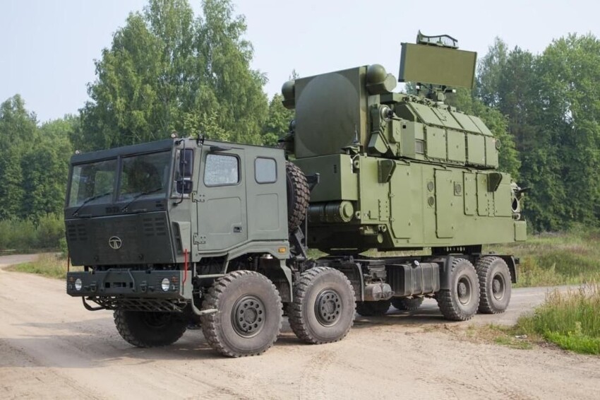 Казахстан закупит российские зенитные ракетные комплексы "Тор-М2К".  О поставках нового комплекса противовоздушной обороны было заявлено на аппаратном совещании в Министерстве обороны РК.