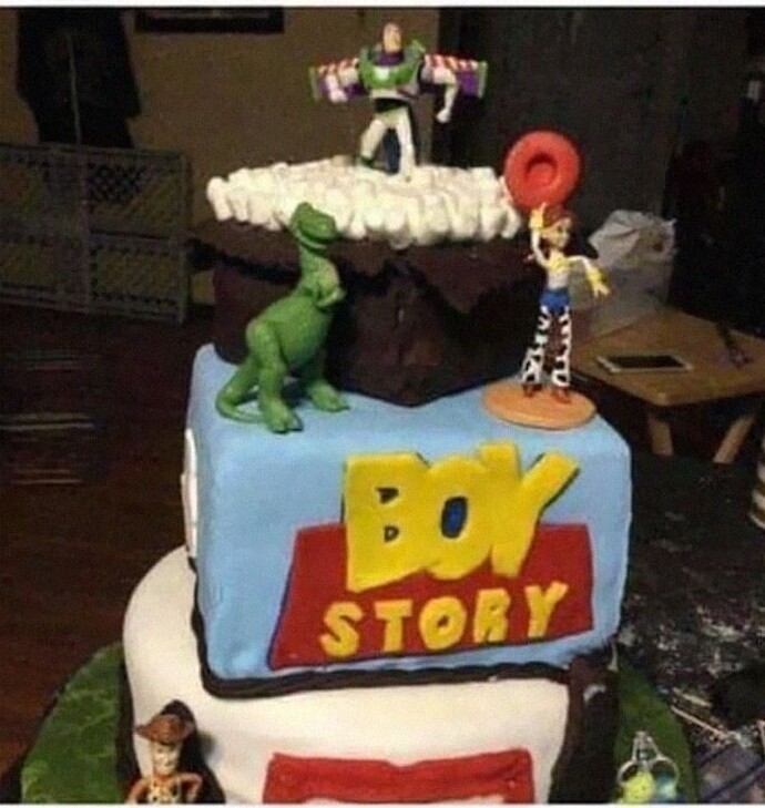 "Торт по мотивам "Истории игрушек". Мы сделали его для семейного праздника, но его никто не ел - просто стоял для украшения"