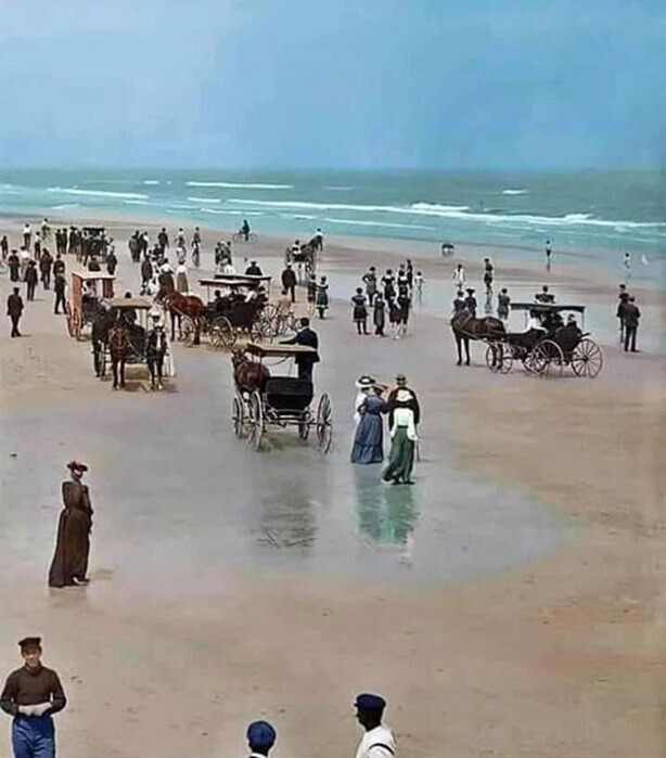 Посетители пляжа в Дейтона-Бич, Флорида, 1904 год