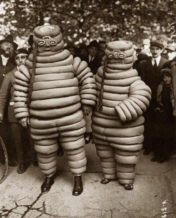 Винтажные рекламные костюмы Мишлен, 1920-е годы