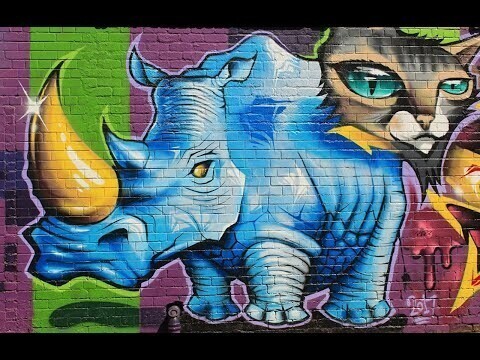Очень красивый граффити с животными у Зоопарка 