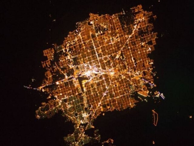 Лас-Вегас из космоса выглядит как самое яркое пятно на планете