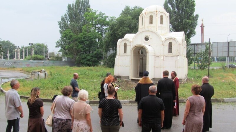На Украине в Херсоне построили храм из пенопласта