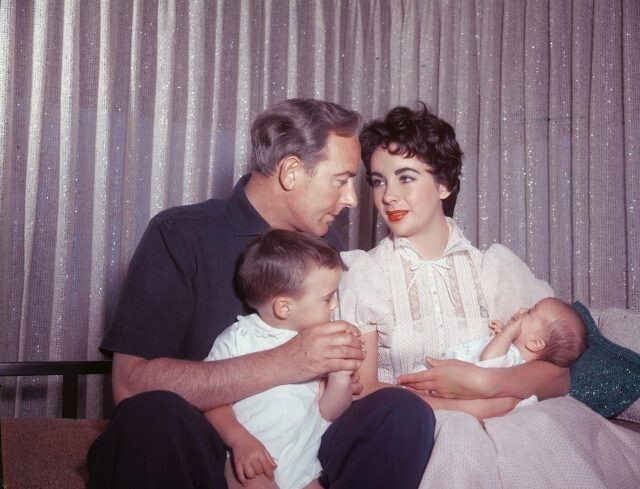 2. Майкл Уилдинг, в браке с 1952 по 1957 год