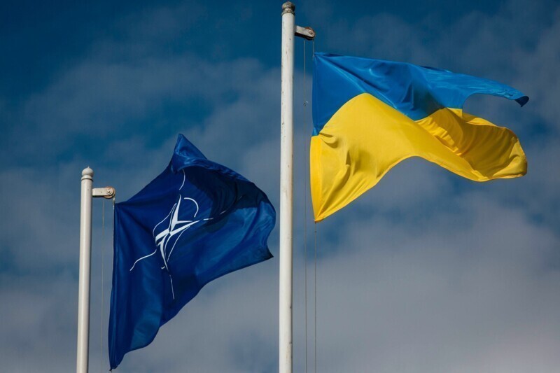 Украинские политики считают, что заслуживают  гарантий вступления в НАТО
