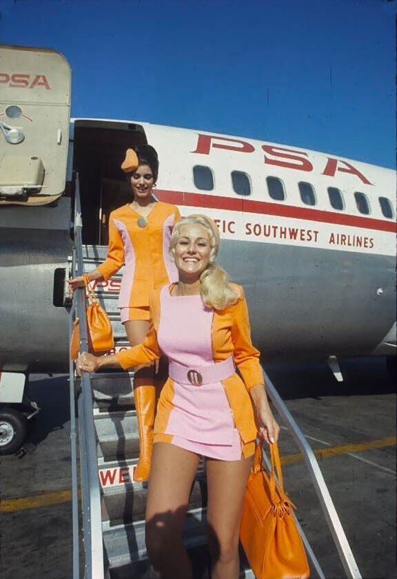 Стюардессы Pacific Southwest Airlines, 1972