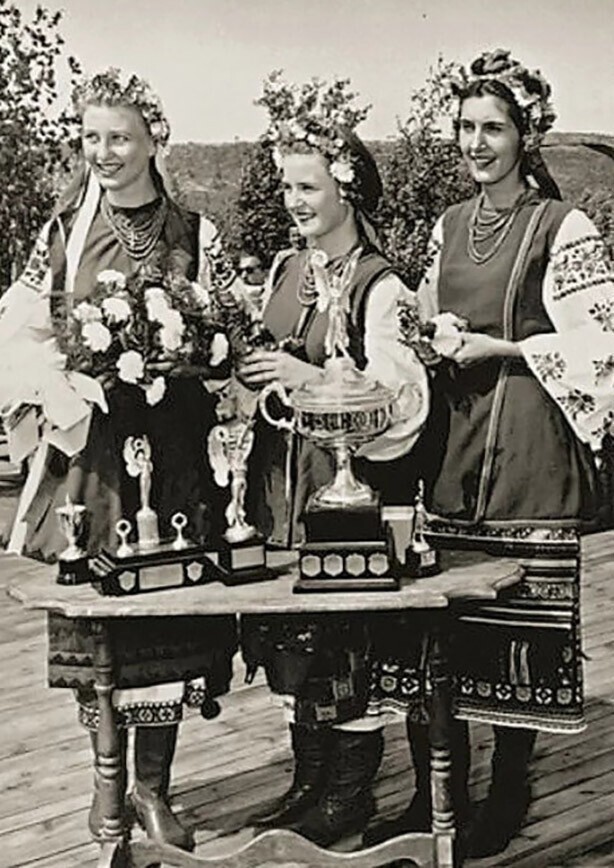 Победительницы конкурса "Мисс Украина восточной Канады". Садбери, Онтарио, 1955 год.