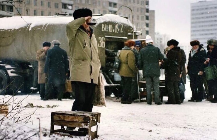 13. Реализация вина из цистерны в Москве, 1991 год