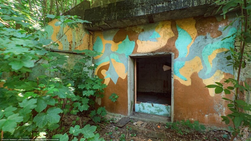 Двухэтажный бункер советской армии под старинной немецкой воинской частью