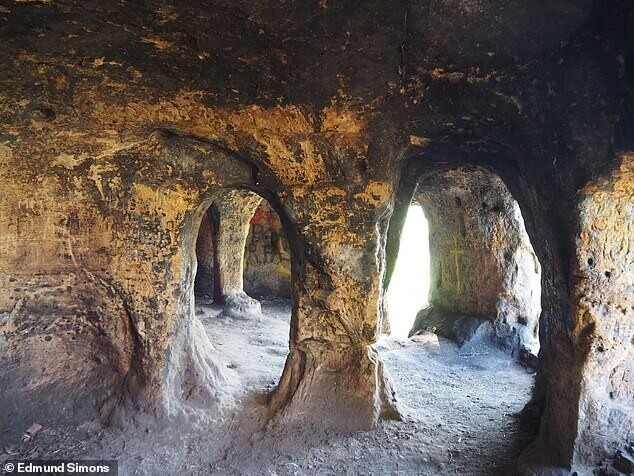 В Великобритании нашли пещеру, которая в 9 веке могла быть домом короля