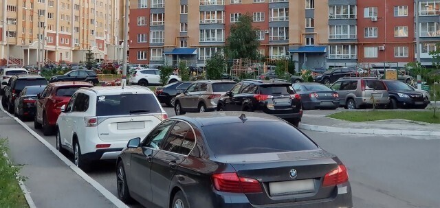 Штраф автоматом за парковку во дворах — уже скоро