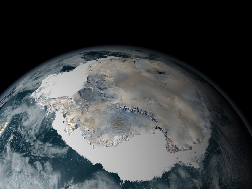 Что за 300-километровый металлический объект скрывается подо льдом Антарктиды?