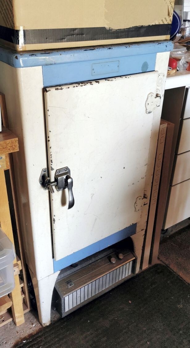 Самый старый холодильник в Великобритании отобрал титул у раритета принца Чарльза