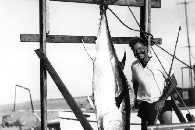 Эрнест Хэмингуэй и его большая рыба