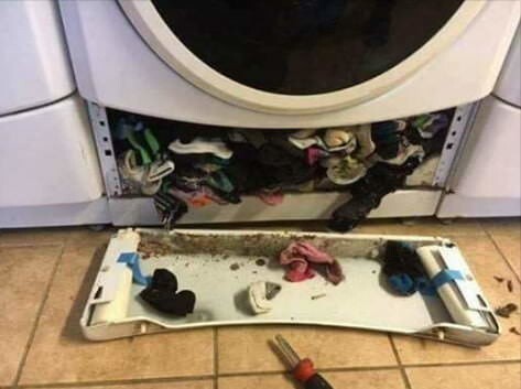 Вот куда пропадают носки в стиральной машине