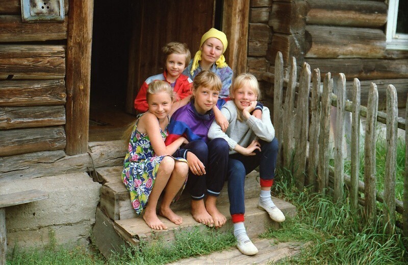 Дети в деревне