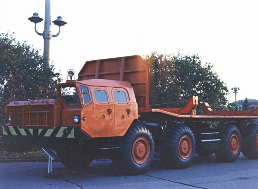 Выставка грузовиков СССР на ВДНХ