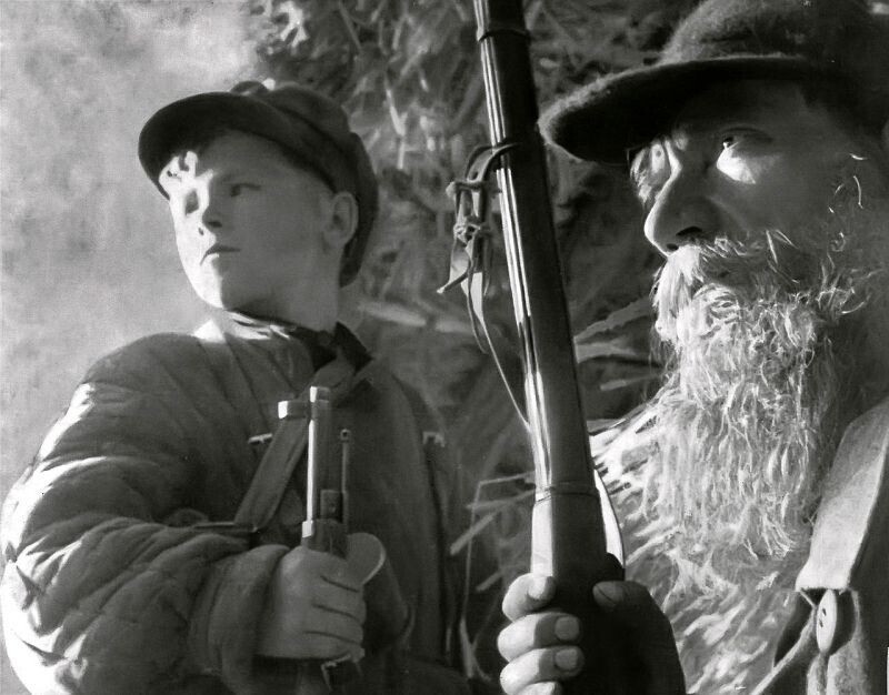 Партизанское движение в 1943 году затруднило перегруппировку фашистских войск и оказало значительную помощь наступающей Красной Армии