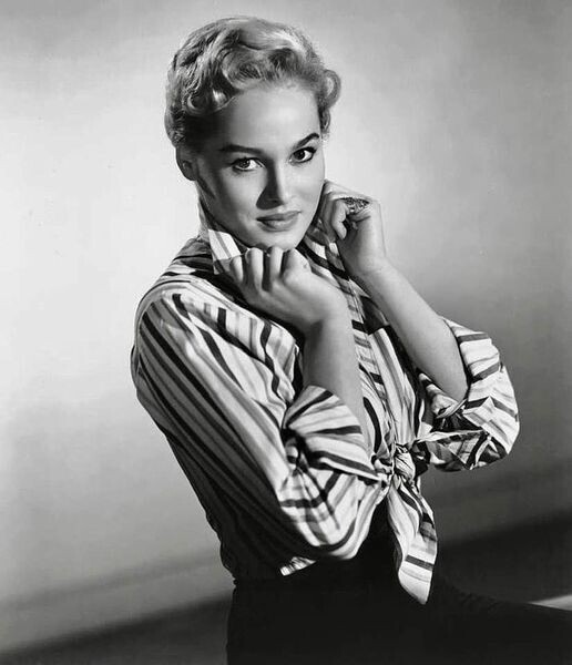 Урсула Андрес, 1955 год