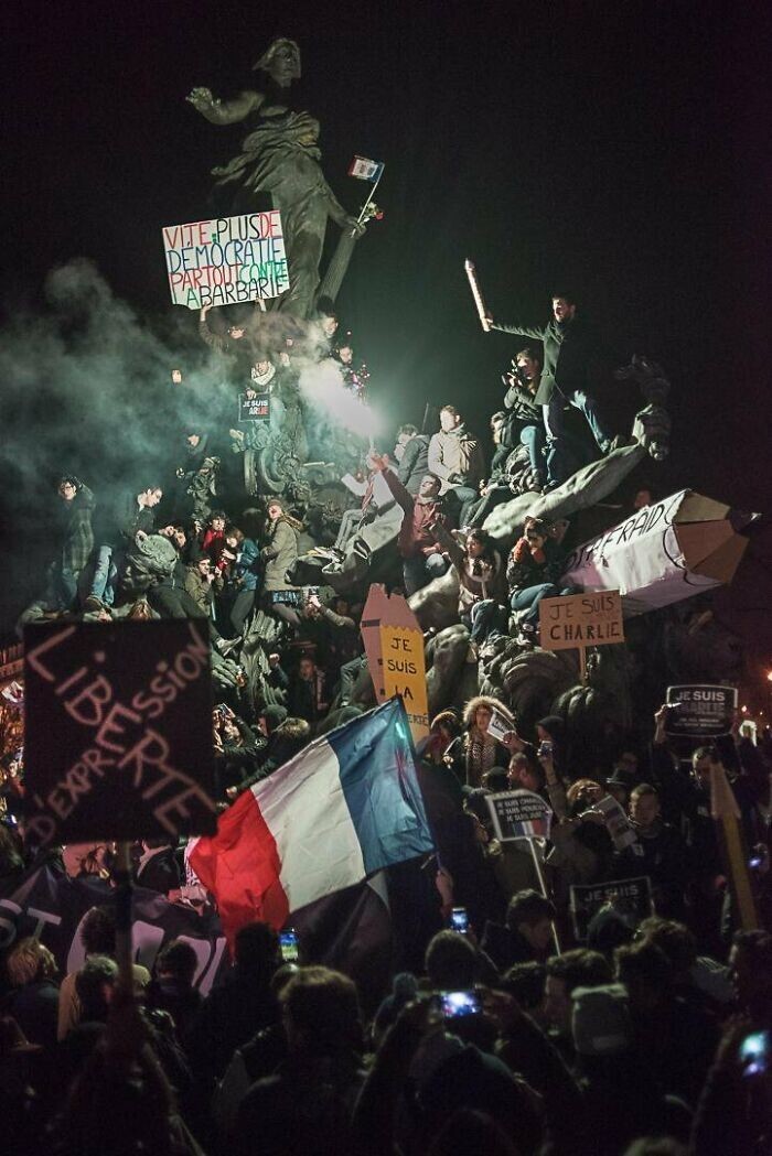 10. Протесты во Франции