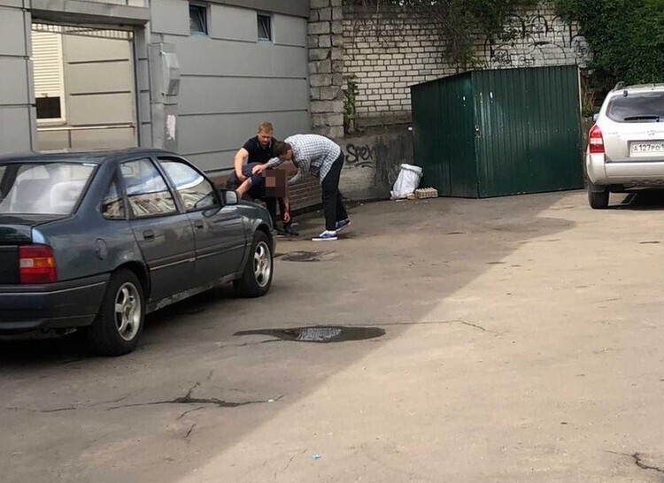Гиблое место: протаранивший в Калининграде торговые ряды Mercedes стал причиной смерти пенсионерки