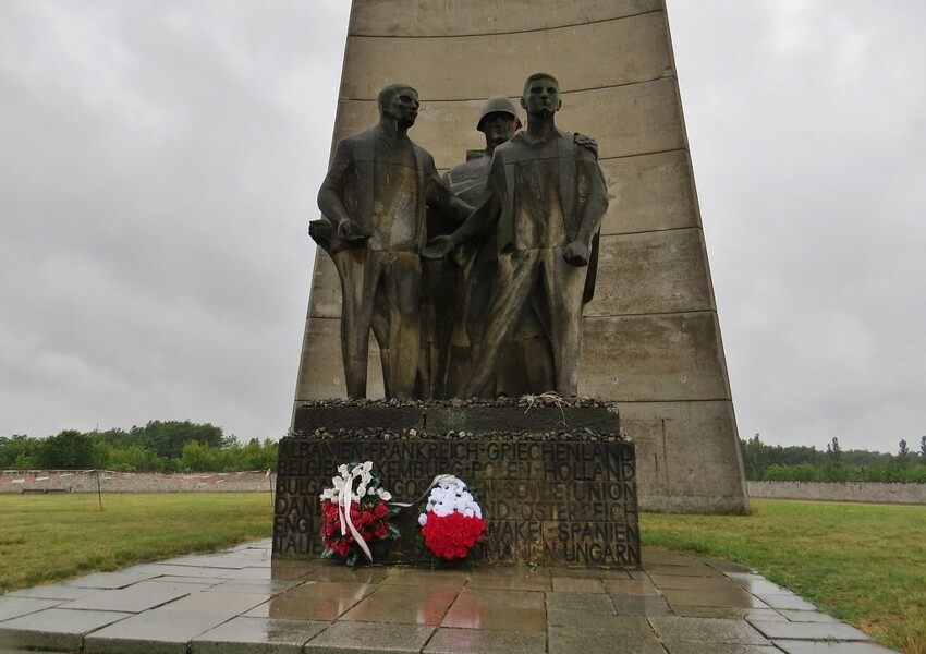 Памятник советским воинам-освободителям Заксенхаузена