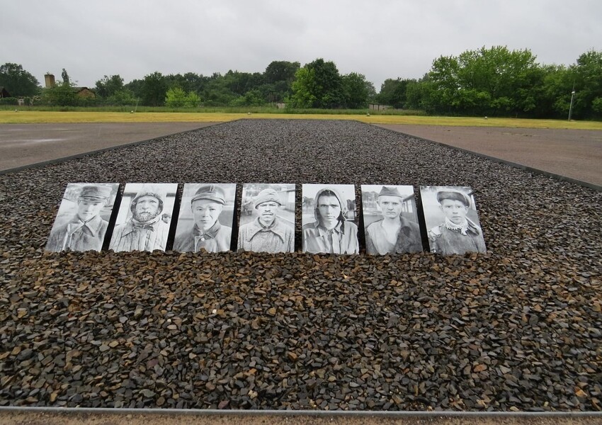 Памятная инсталляция в память о погибших пленных советских солдатах