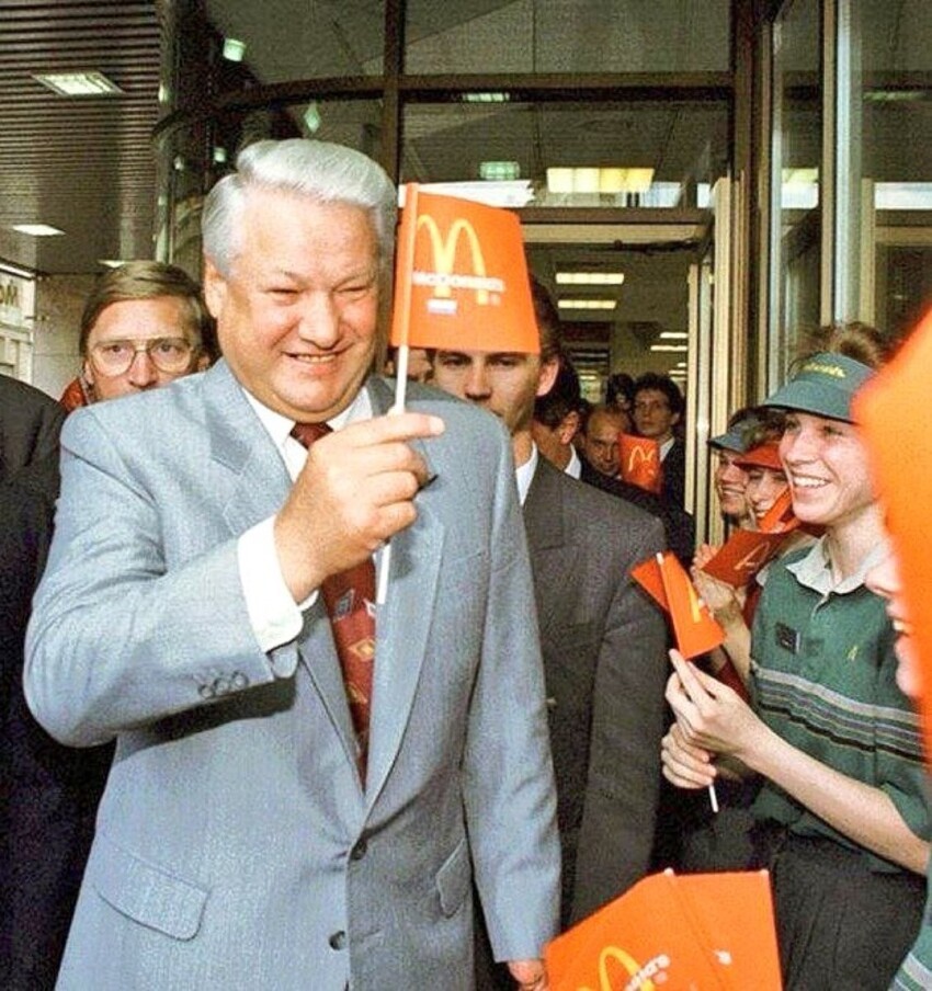 Несколько снимков из 1990-х