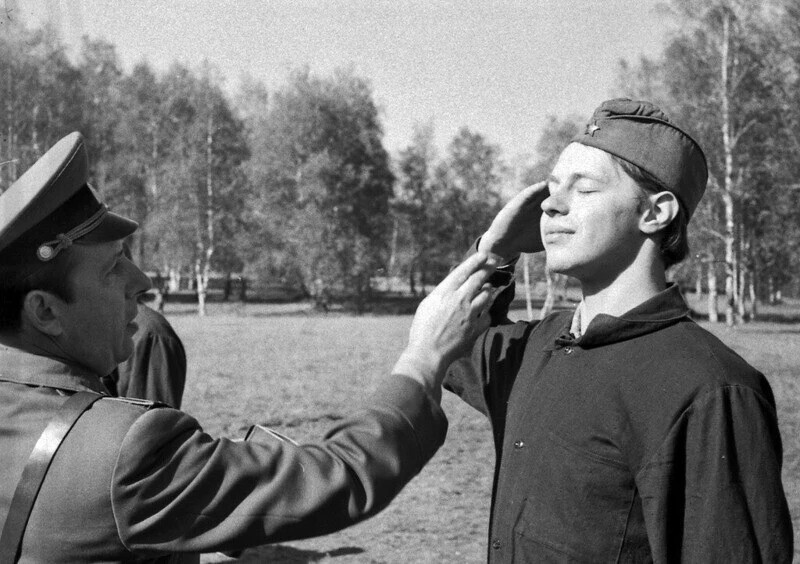 Советская молодежь 70-х: последнее поколение строителей коммунизма