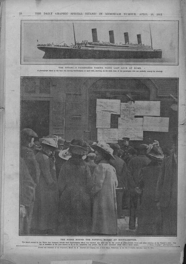 Сверху - последнее фото "Титаника". Внизу - люди ищут фамилии родных и близких в списках выживших