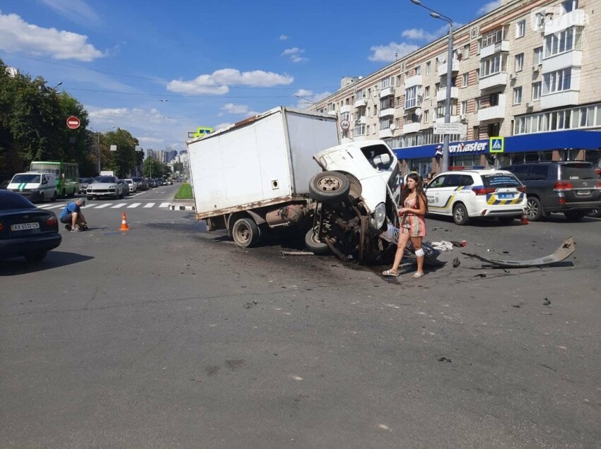 Газель сломалась на пополам