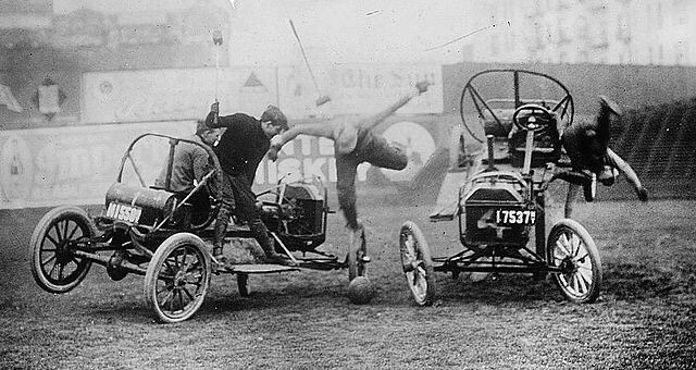 История автомобильного поло: еще больше лошадиных сил