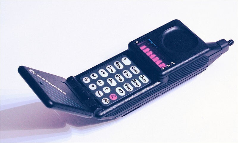 Сколько стоили телефоны в России 15 лет назад