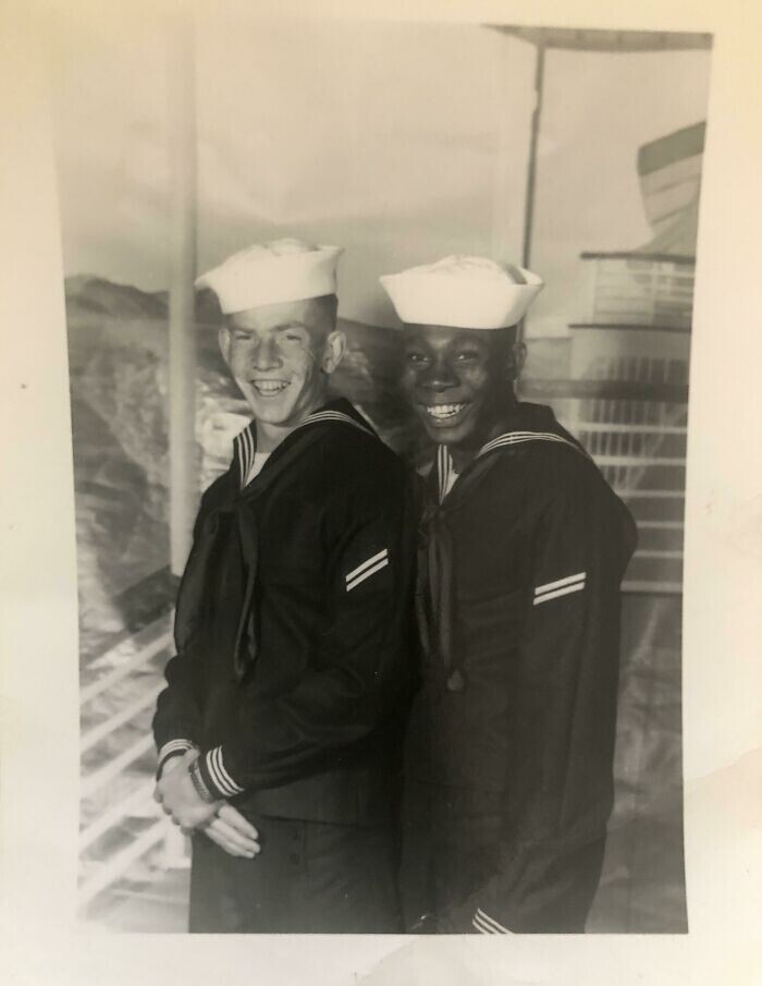 "Мой дедушка и его лучший друг Уилли Холл на Корейской войне"