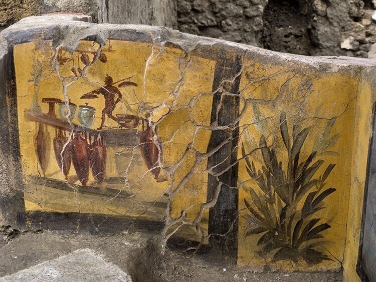 Обнаруженную в Помпеях древнюю закусочную открыли для туристов
