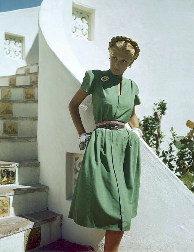 Модель Бижу Баррингтон, Glamour, 1945